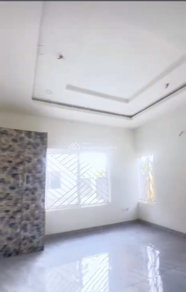 Well-finished 2-bedroom Apartment with Bq Offers Comfort, Quality, Ilaje, Ajah, Lagos, Flat / Apartment for Sale