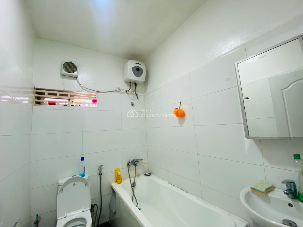 Very Spacious 4 Bedrooms Terrace with Bq, Lekki Phase 1, Lekki, Lagos, Terraced Duplex for Rent