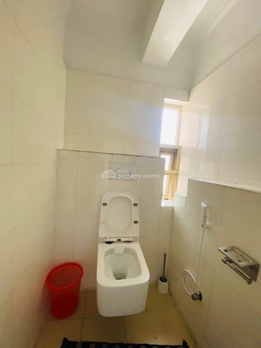 Very Spacious 4 Bedrooms Terrace with Bq, Lekki Phase 1, Lekki, Lagos, Terraced Duplex for Rent