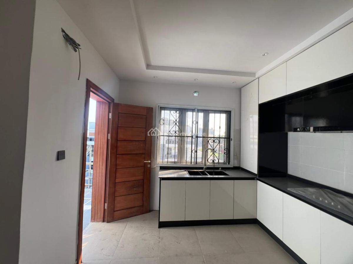 5 Bedrooms Maisonette, Lekki Phase 1, Lekki, Lagos, House for Sale