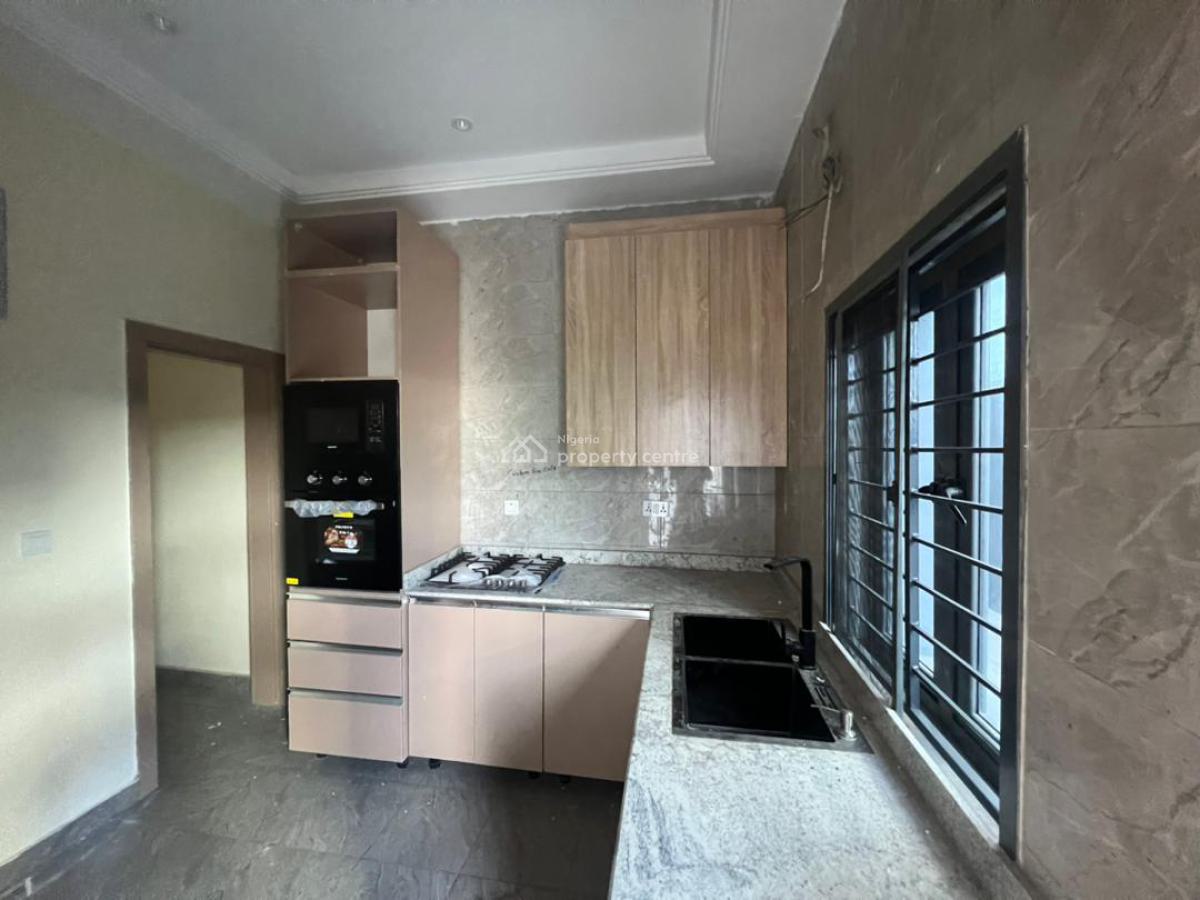 2 Bedrooms Apartment, Lekki Phase 1, Lekki, Lagos, Flat / Apartment for Rent