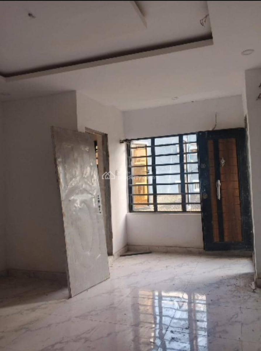 Lovely 2bedroom Flat, Alagomeji, Yaba, Lagos, Flat / Apartment for Rent
