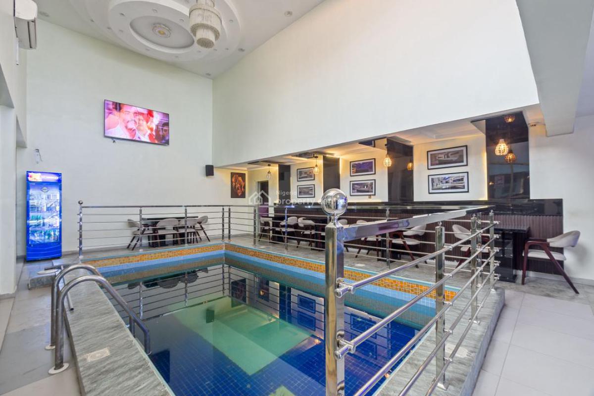 Exquisite 1 Bedroom Loft, Chevron, Lekki Phase 2, Lekki, Lagos, Flat / Apartment Short Let