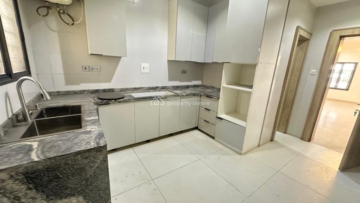 4bedroom Terrace Duplex with Bq in Garki Tarred Road, Garki 2, Garki, Abuja, Terraced Duplex for Rent