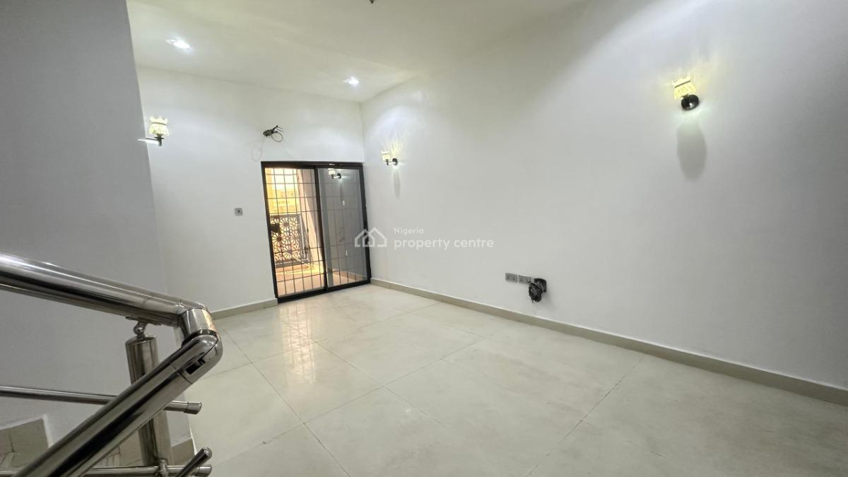 4bedroom Terrace Duplex with Bq in Garki Tarred Road, Garki 2, Garki, Abuja, Terraced Duplex for Rent