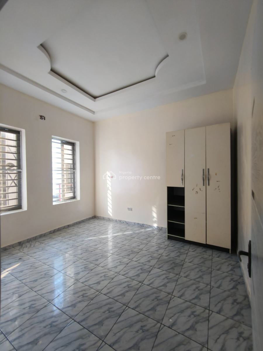 Well Renovated Spacious 4 Bedroom Duplex Plus Bq, Ologolo, Lekki, Lagos, Semi-detached Duplex for Rent