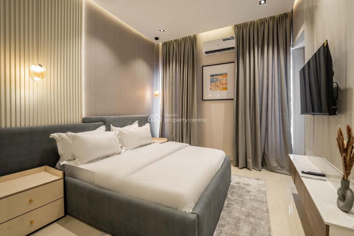 Exquisitely Furnished 3 Bedroom Apartment, Lekki Phase 1, Lekki, Lagos, Flat / Apartment Short Let