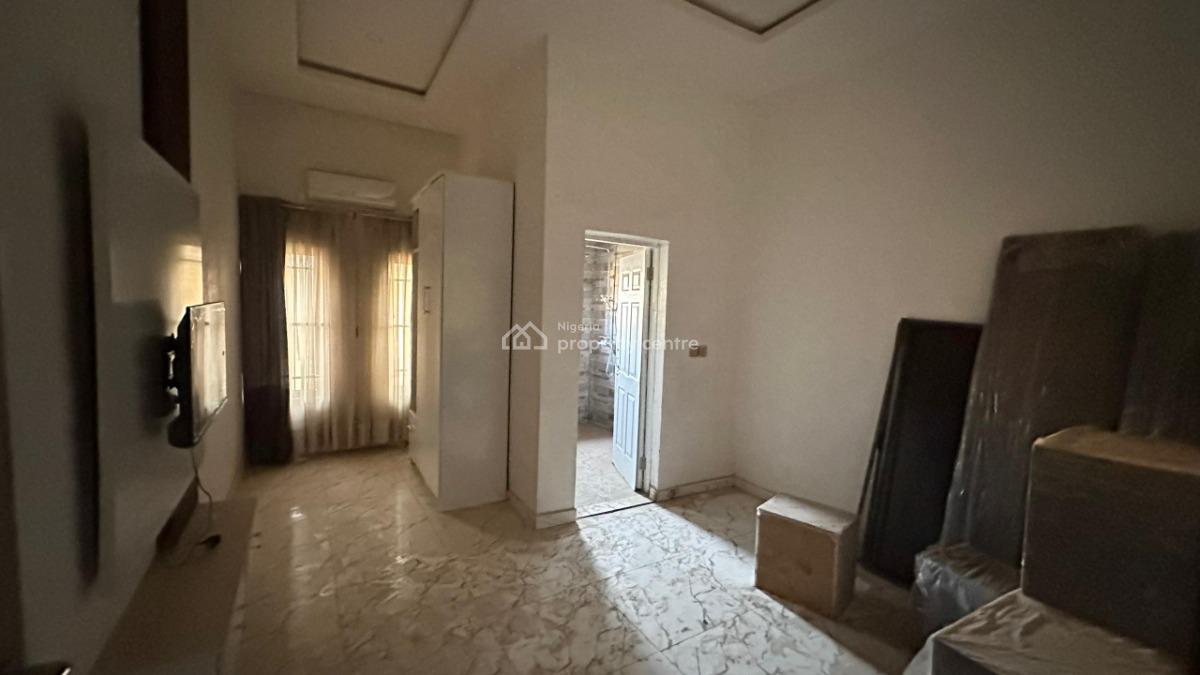 4 Bedrooms Terraced Duplex with Bq, Tarred Road, Guzape District, Abuja, Terraced Duplex for Rent