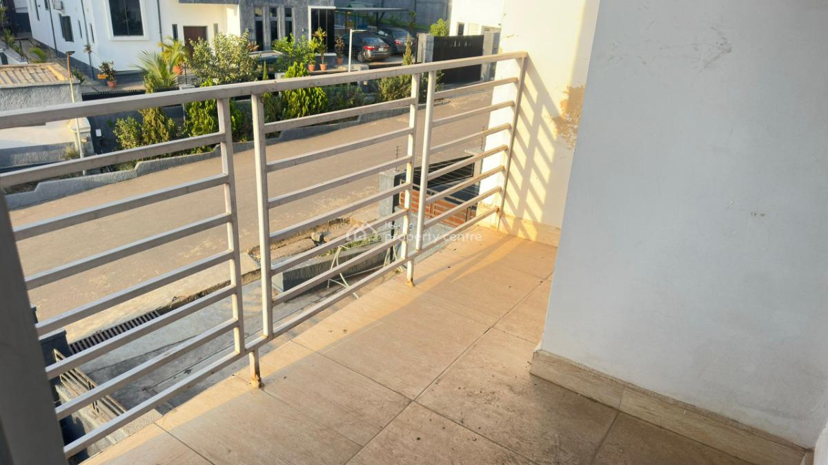 4 Bedrooms Terraced Duplex with Bq, Tarred Road, Guzape District, Abuja, Terraced Duplex for Rent