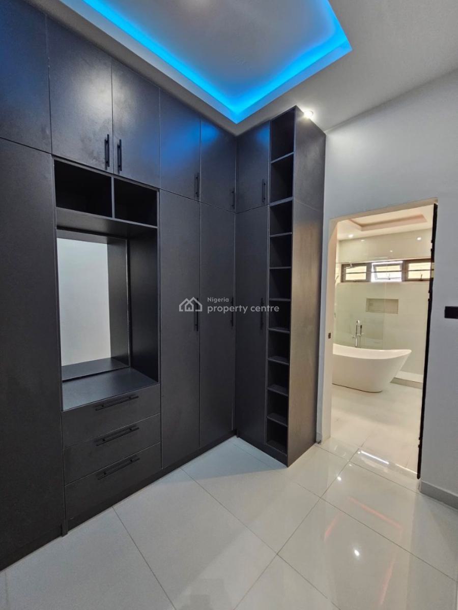 Luxury 5 Bedrooms Detached House with Cinema, Magodo, Lagos, Detached Duplex for Sale