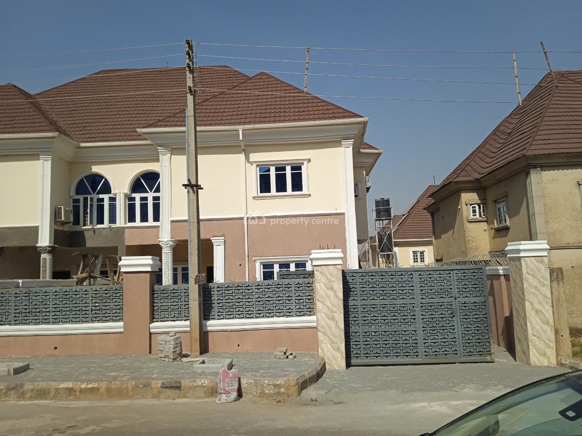 4 Bedrooms Semi Detached Duplex in an Estate, Sam Najuoma Estate, After Brains and Hammers, Galadimawa, Abuja, Semi-detached Duplex for Rent