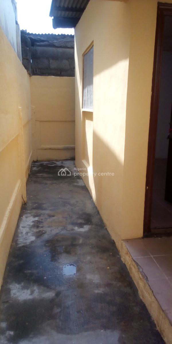 1 Bedroom Flat Bq, Dolphin Estate, Ikoyi, Lagos, Mini Flat (room and Parlour) for Rent