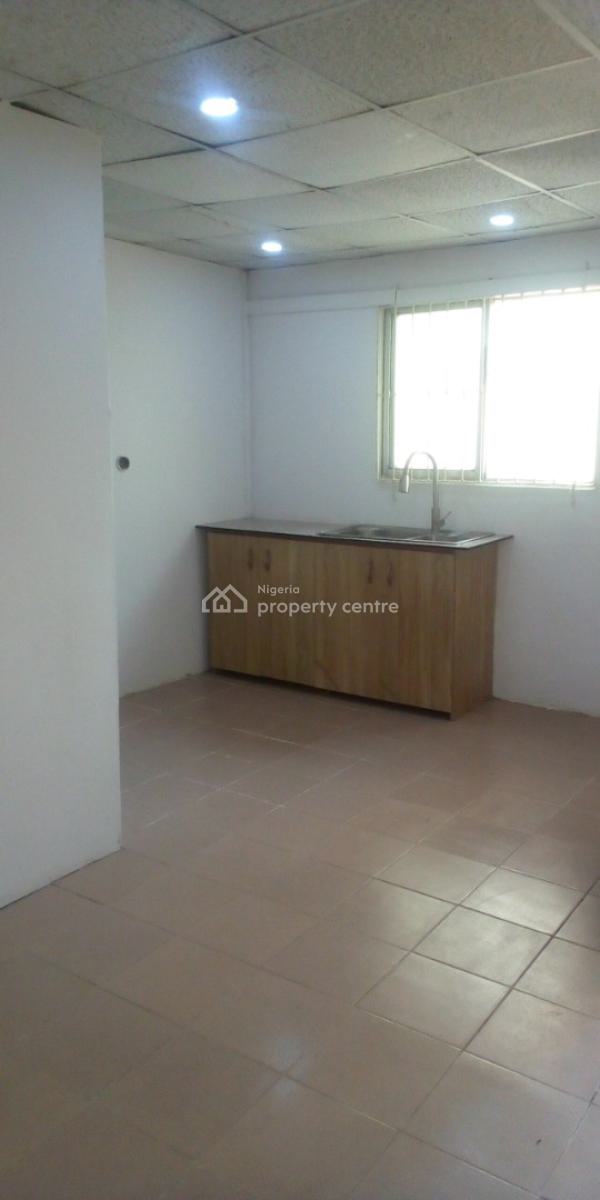 1 Bedroom Flat Bq, Dolphin Estate, Ikoyi, Lagos, Mini Flat (room and Parlour) for Rent