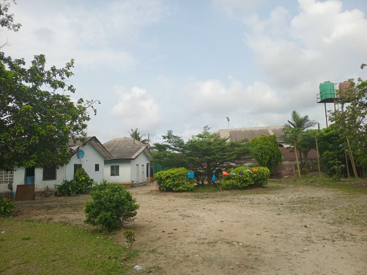 a Well Situated School on 3 Floors Set on 15 Plots of Land with C of O, Off Elimgbu Road, Port Harcourt, Rivers, School for Sale