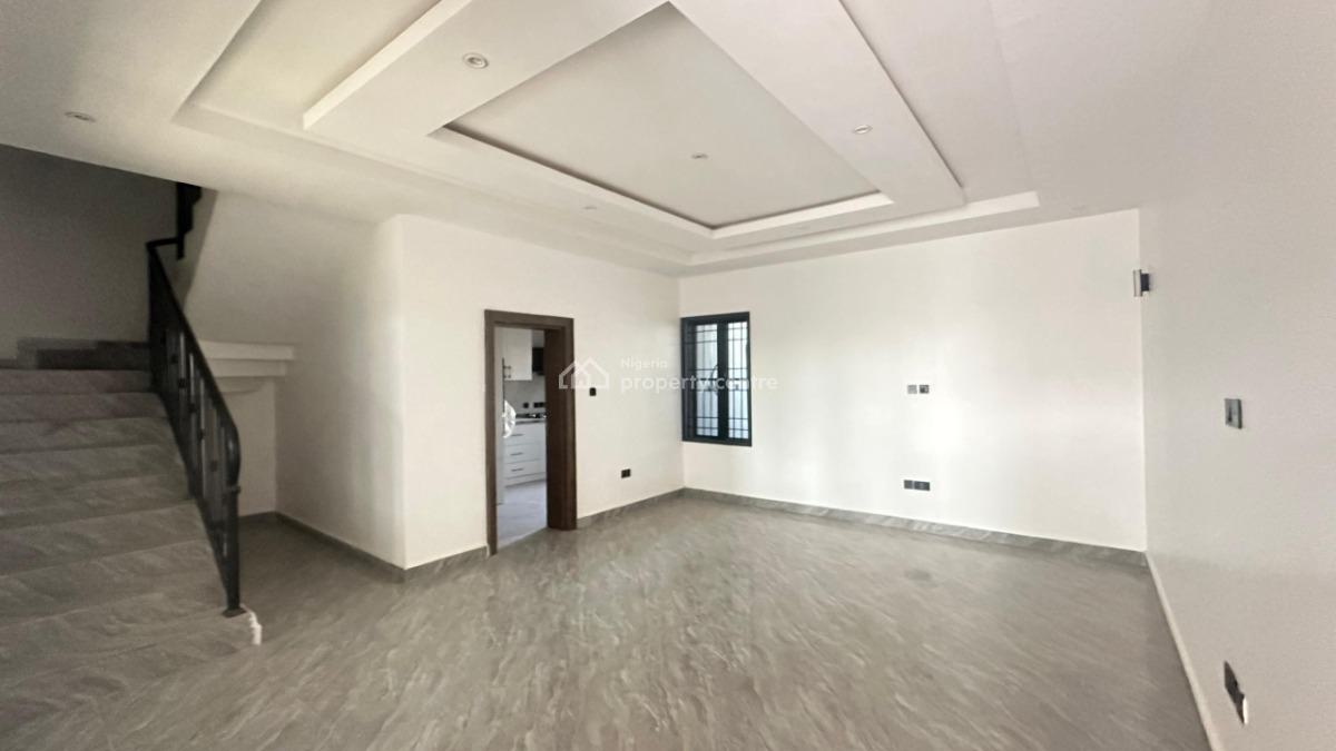 4 Bedrooms Semi Detached Duplex with Bq, Tarred Road, Wuye, Abuja, Semi-detached Duplex for Rent