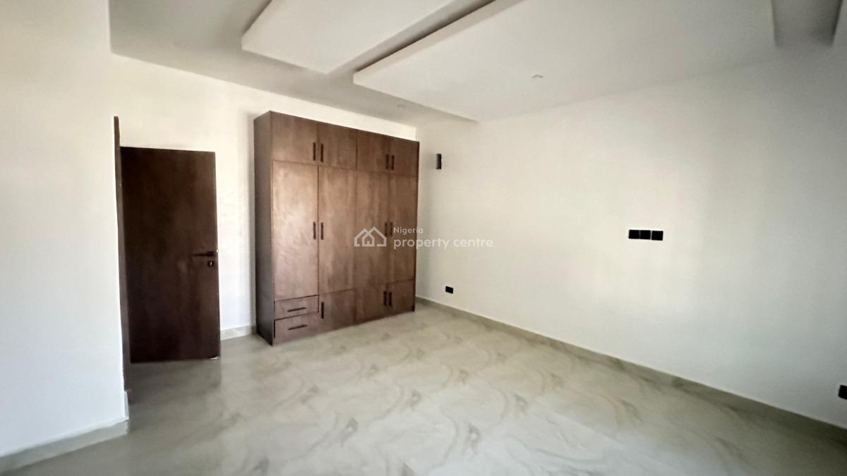 4 Bedrooms Semi Detached Duplex with Bq, Tarred Road, Wuye, Abuja, Semi-detached Duplex for Rent