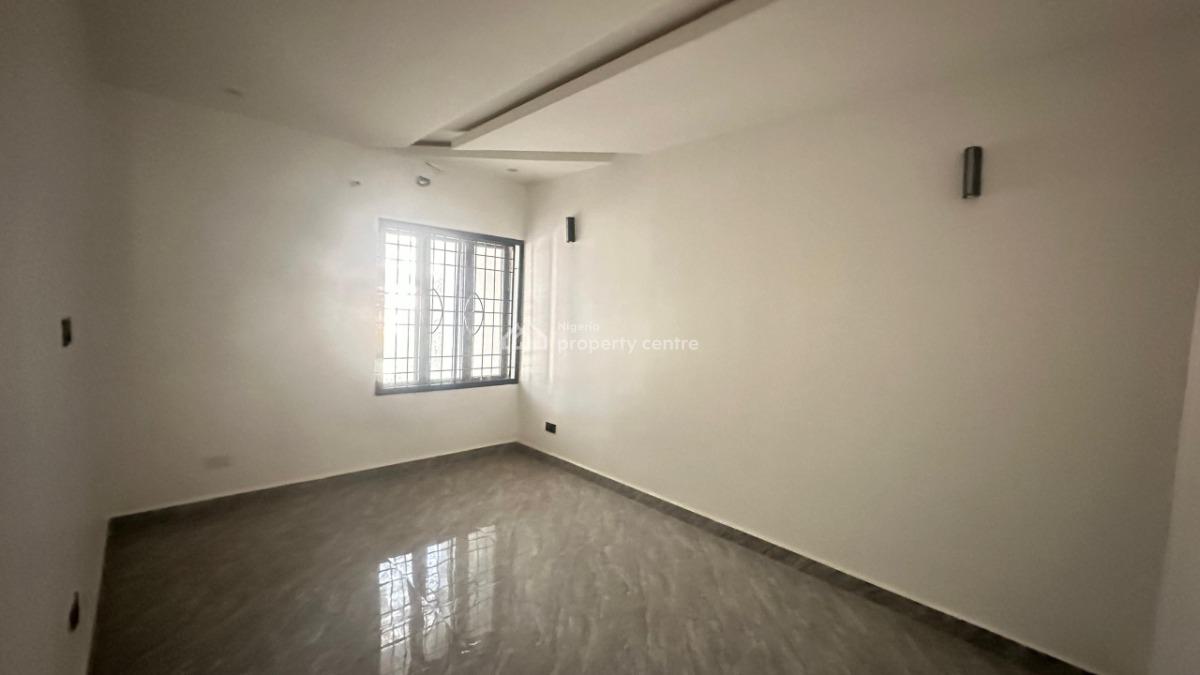 4 Bedrooms Semi Detached Duplex with Bq, Tarred Road, Wuye, Abuja, Semi-detached Duplex for Rent