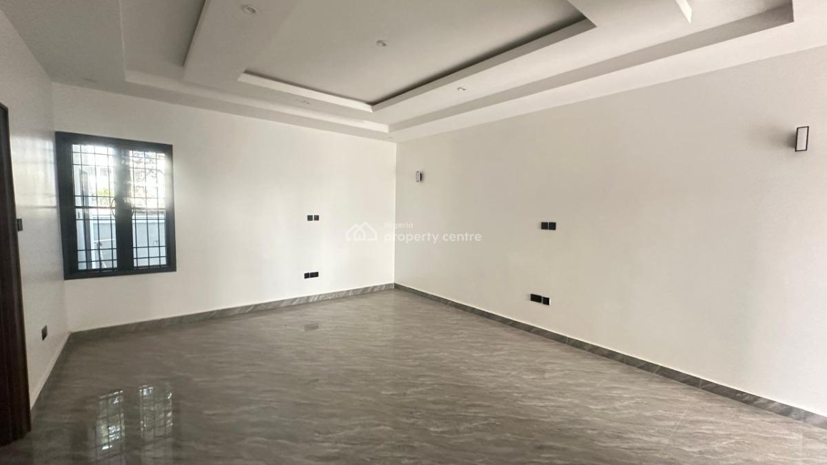 4 Bedrooms Semi Detached Duplex with Bq, Tarred Road, Wuye, Abuja, Semi-detached Duplex for Rent