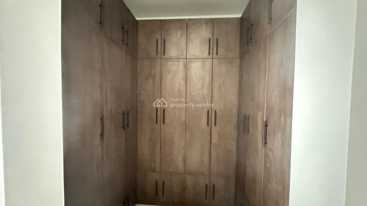 4 Bedrooms Semi Detached Duplex with Bq, Tarred Road, Wuye, Abuja, Semi-detached Duplex for Rent