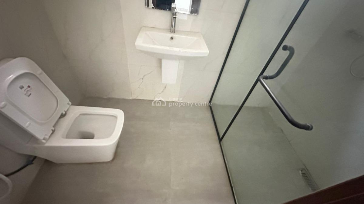 4 Bedrooms Semi Detached Duplex with Bq, Tarred Road, Wuye, Abuja, Semi-detached Duplex for Rent