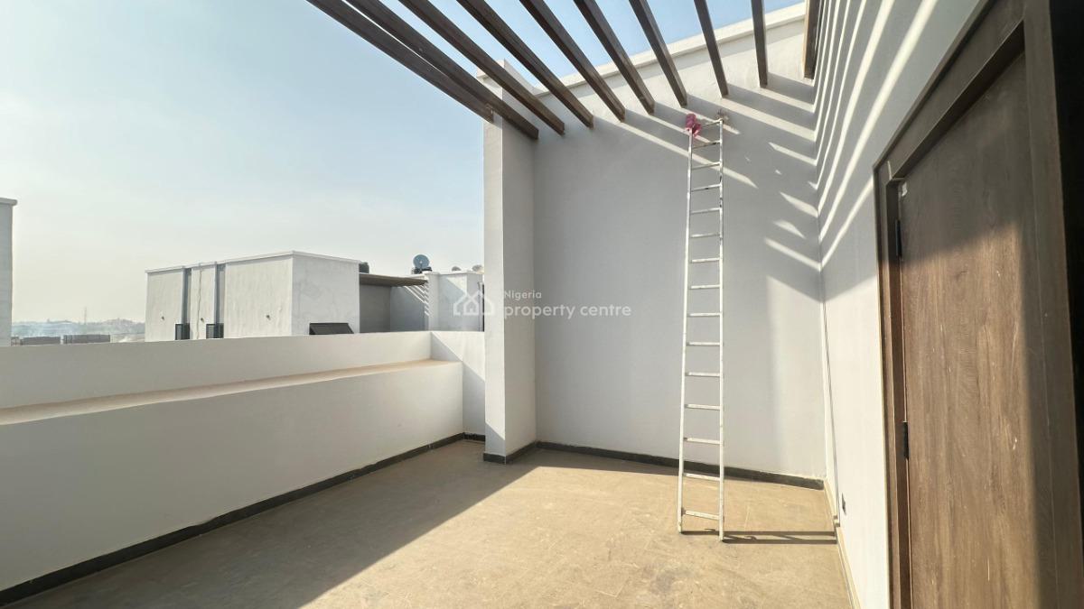 4 Bedrooms Semi Detached Duplex with Bq, Tarred Road, Wuye, Abuja, Semi-detached Duplex for Rent
