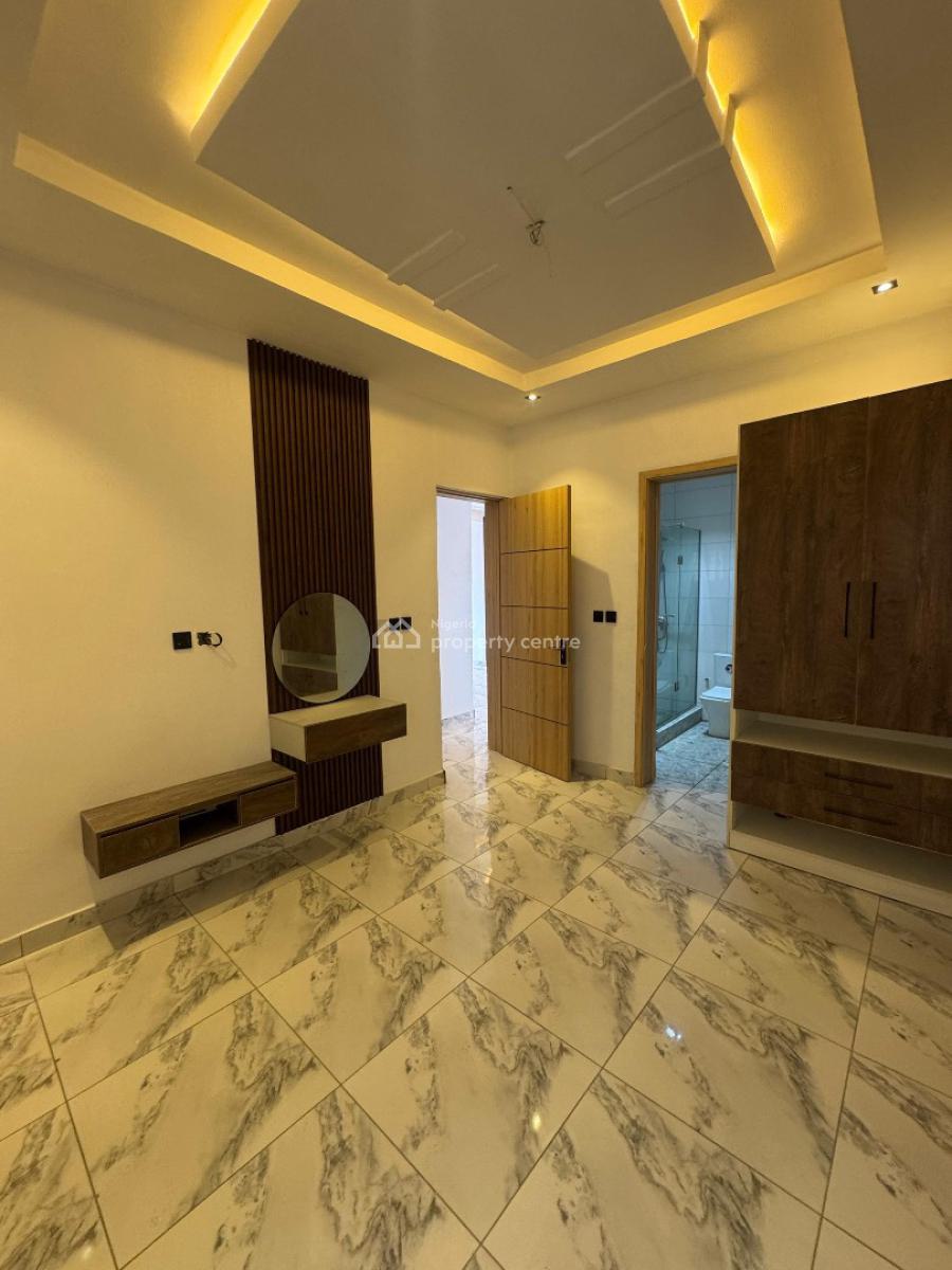 Newly Built 2 Bedroom Apartment with Pool and Gym Suitable for Investm, Ikate Elegushi, Lekki, Lagos, Flat / Apartment for Sale