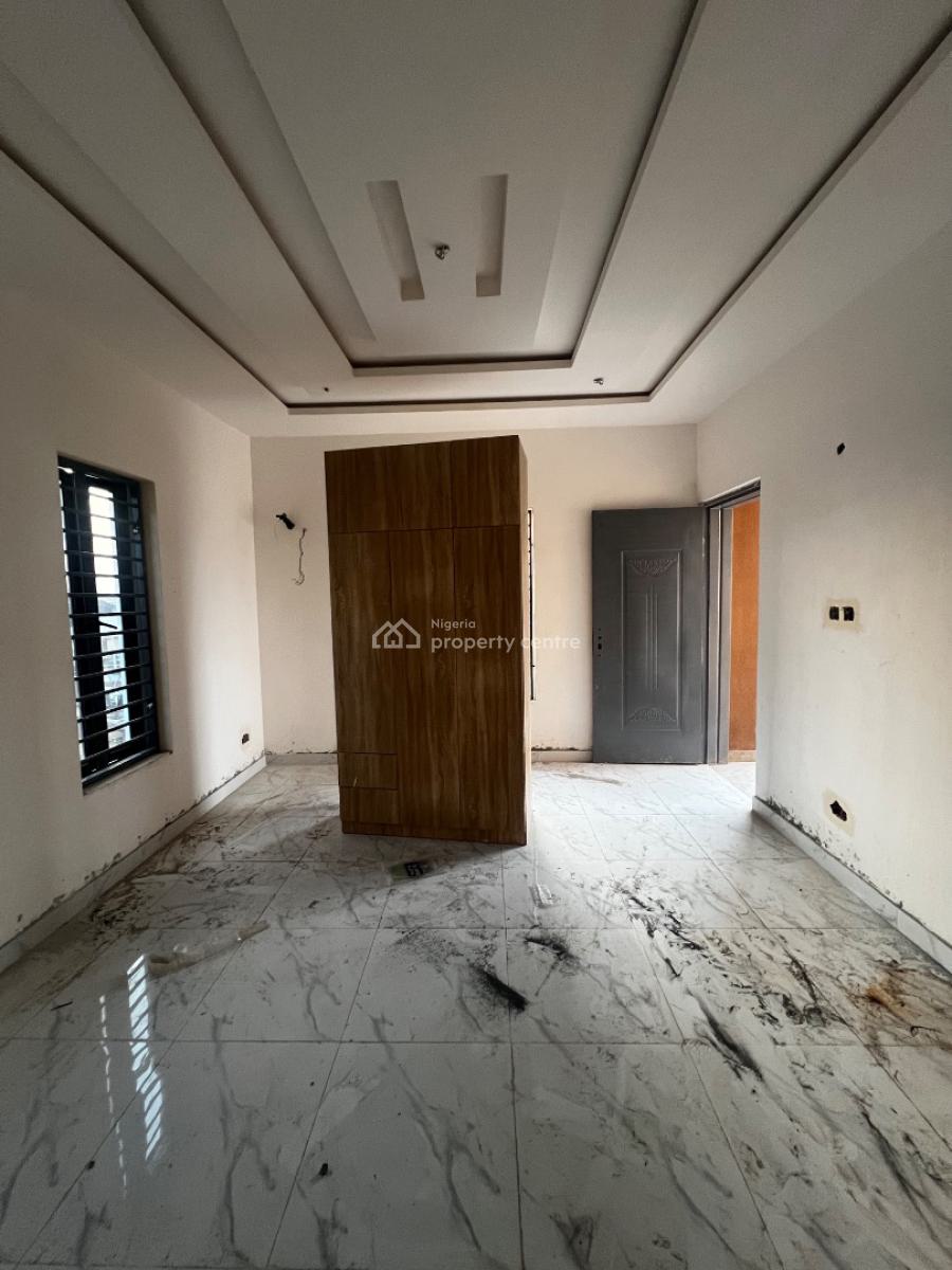 Nicely Built Large 2 Bedroom Apartments, Akoka, Yaba, Lagos, Flat / Apartment for Sale