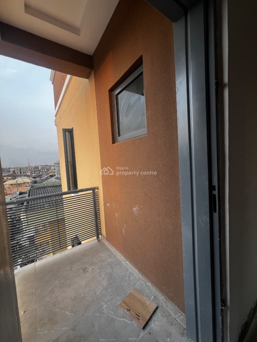 Nicely Built Large 2 Bedroom Apartments, Akoka, Yaba, Lagos, Flat / Apartment for Sale