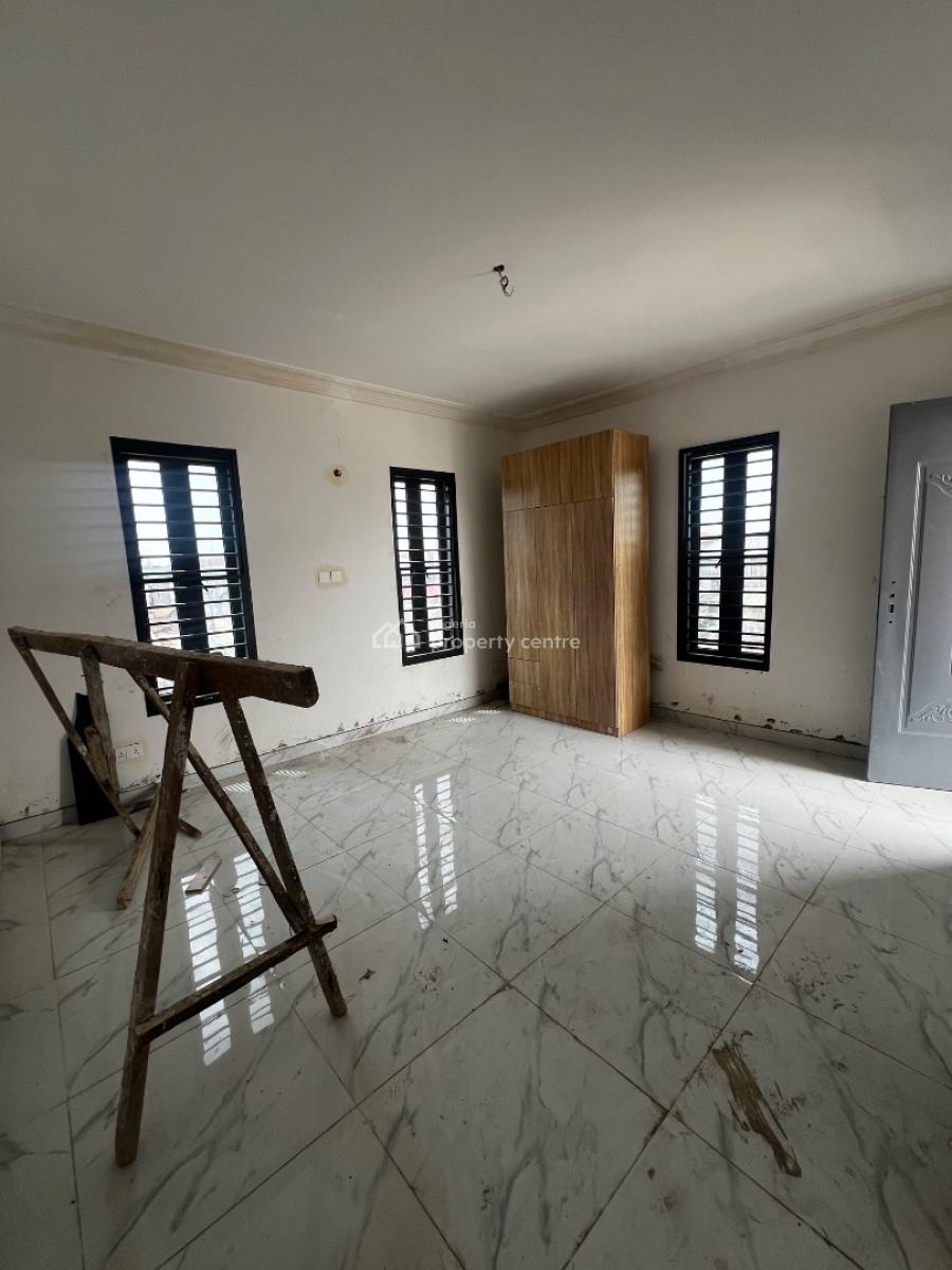 Nicely Built Large 2 Bedroom Apartments, Yaba, Lagos, Flat / Apartment for Sale