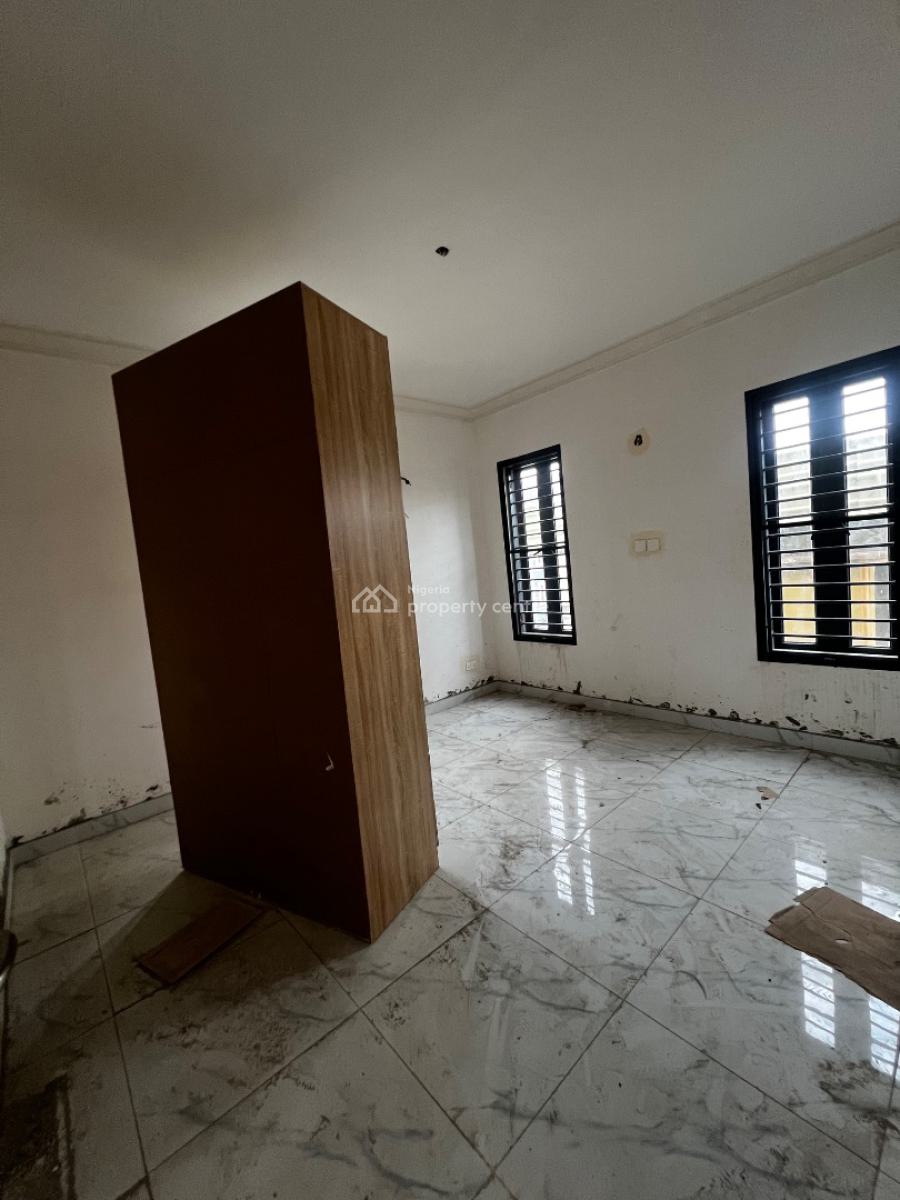 Nicely Built Large 2 Bedroom Apartments, Yaba, Lagos, Flat / Apartment for Sale