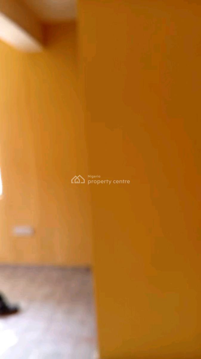 Executive 2 Bedroom Flat, Yaba, Lagos, Flat / Apartment for Rent