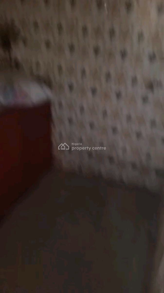 Executive 2 Bedroom Flat @ Yaba. Separate Toilets, Separate Bath, Yaba, Lagos, Flat / Apartment for Rent