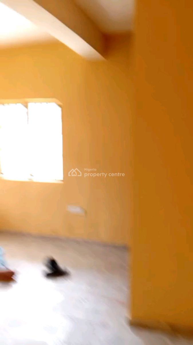 Executive 2 Bedroom Flat @ Yaba. Separate Toilets, Separate Bath, Yaba, Lagos, Flat / Apartment for Rent