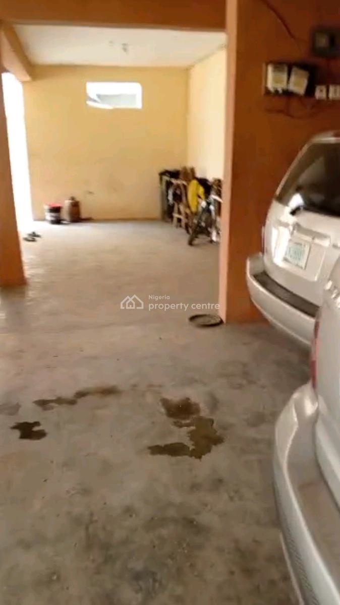 Executive 2 Bedroom Flat @ Yaba. Separate Toilets, Separate Bath, Yaba, Lagos, Flat / Apartment for Rent