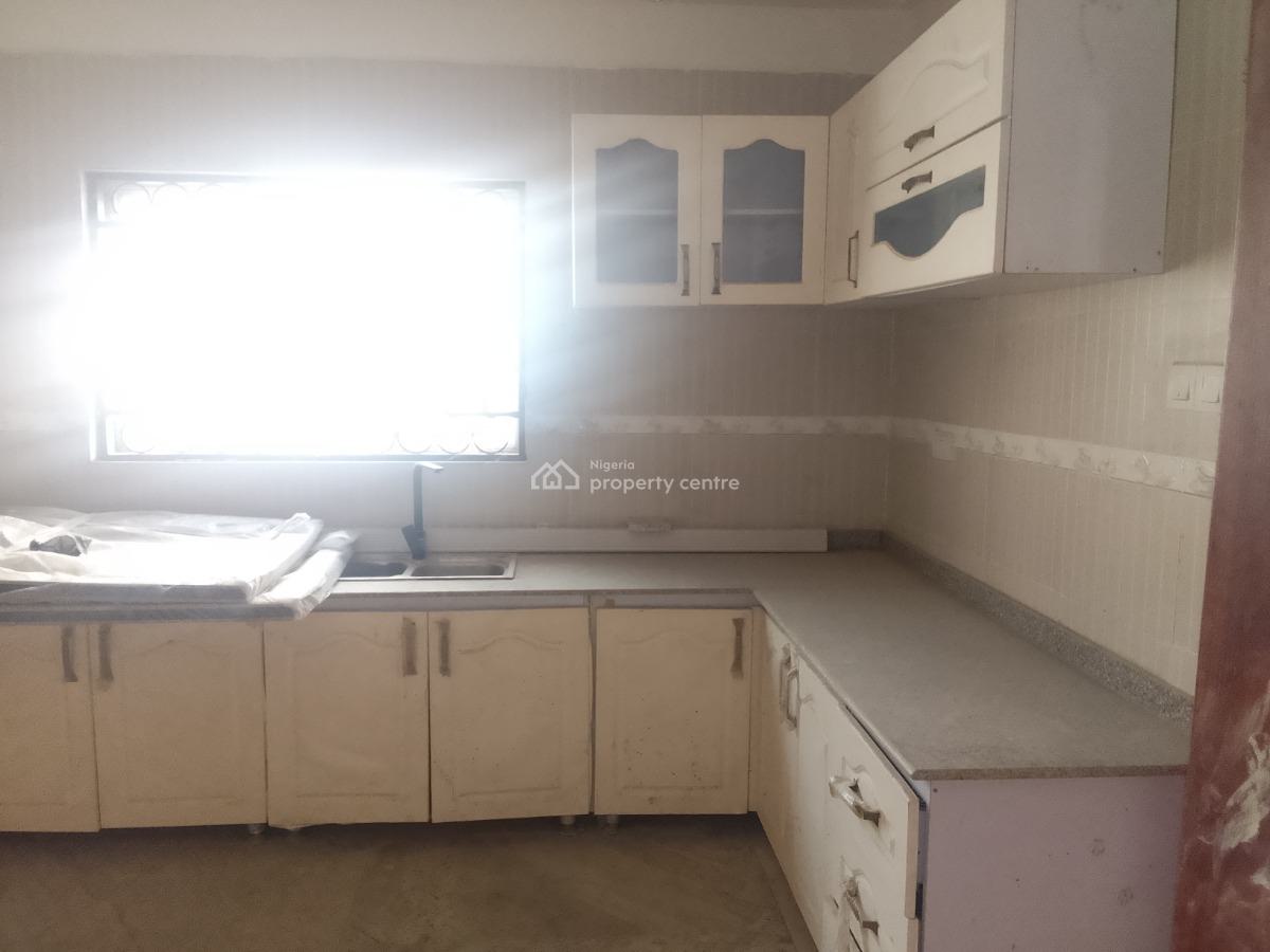 Renovated Five Bedrooms Semi Detached Duplex with Bq, Katampe (main), Katampe, Abuja, Semi-detached Duplex for Rent