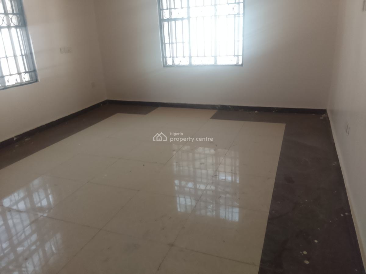 Renovated Five Bedrooms Semi Detached Duplex with Bq, Katampe (main), Katampe, Abuja, Semi-detached Duplex for Rent