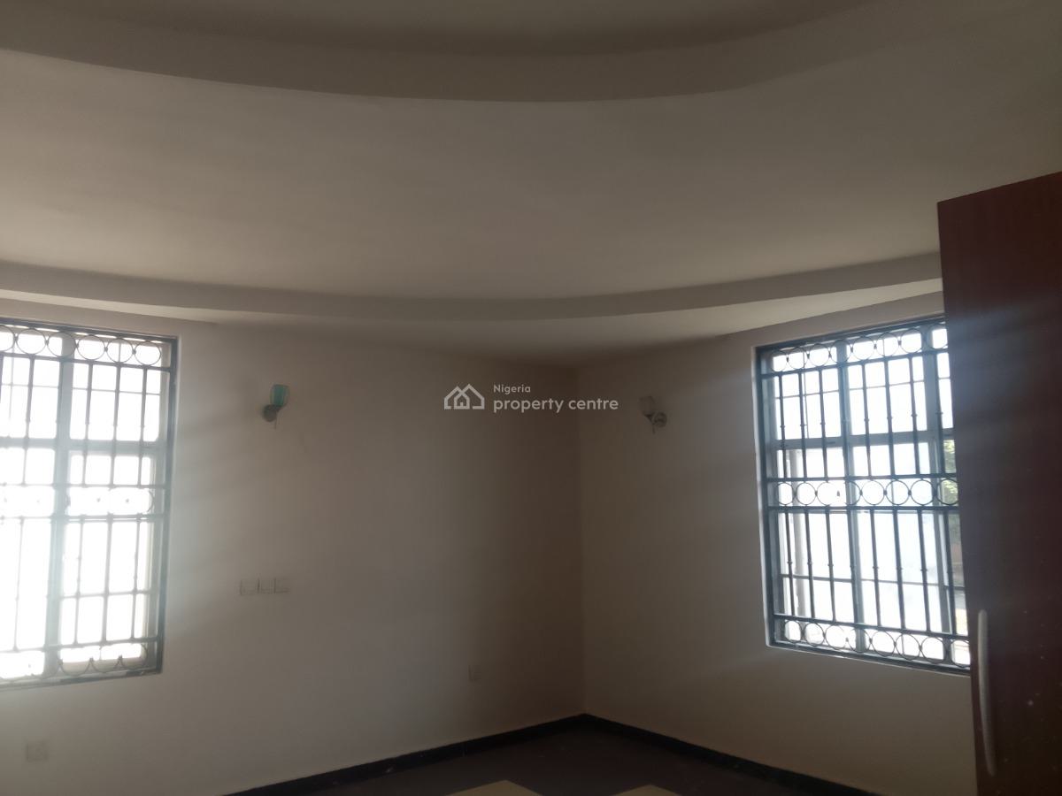 Renovated Five Bedrooms Semi Detached Duplex with Bq, Katampe (main), Katampe, Abuja, Semi-detached Duplex for Rent