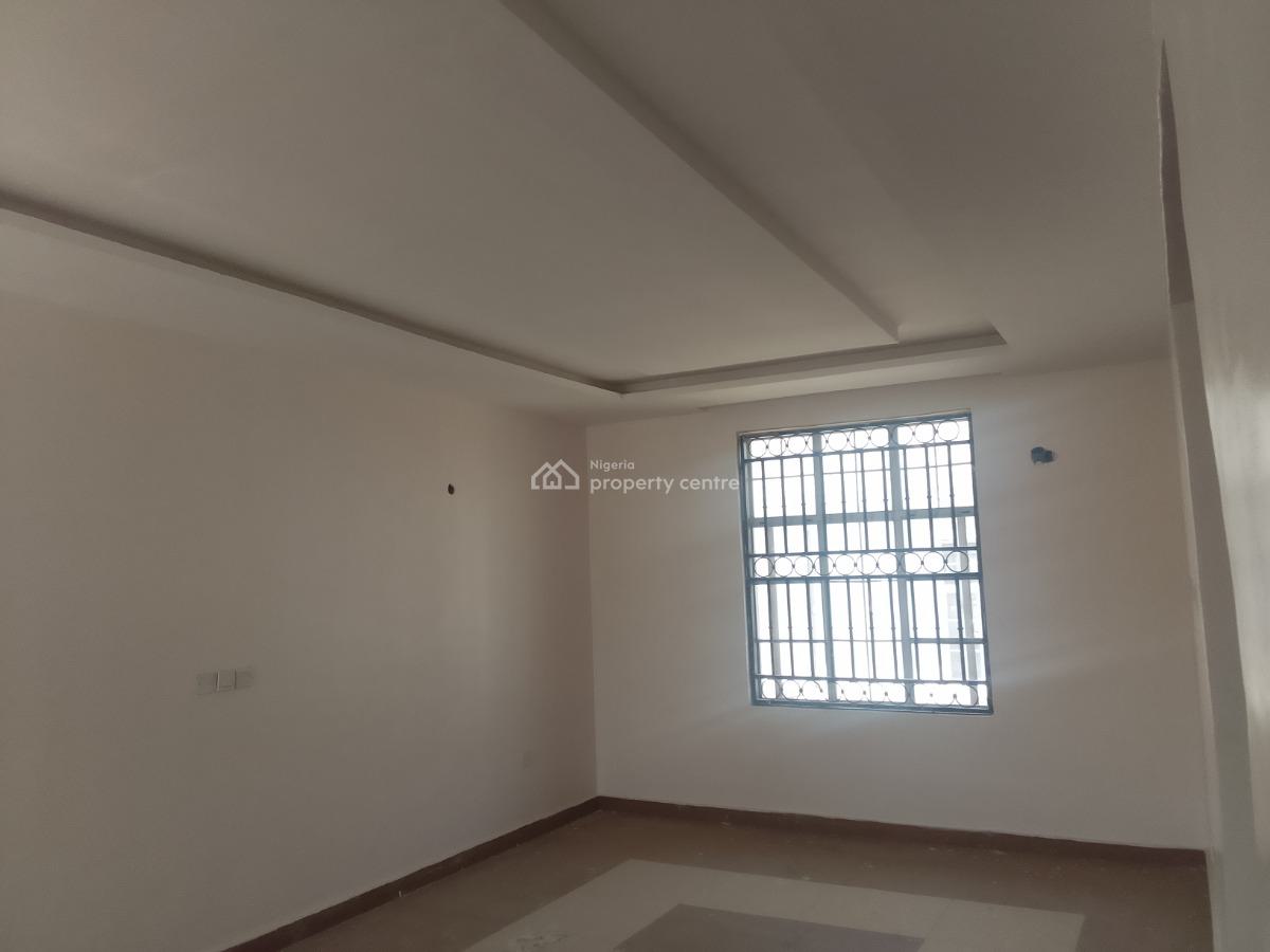 Renovated Five Bedrooms Semi Detached Duplex with Bq, Katampe (main), Katampe, Abuja, Semi-detached Duplex for Rent