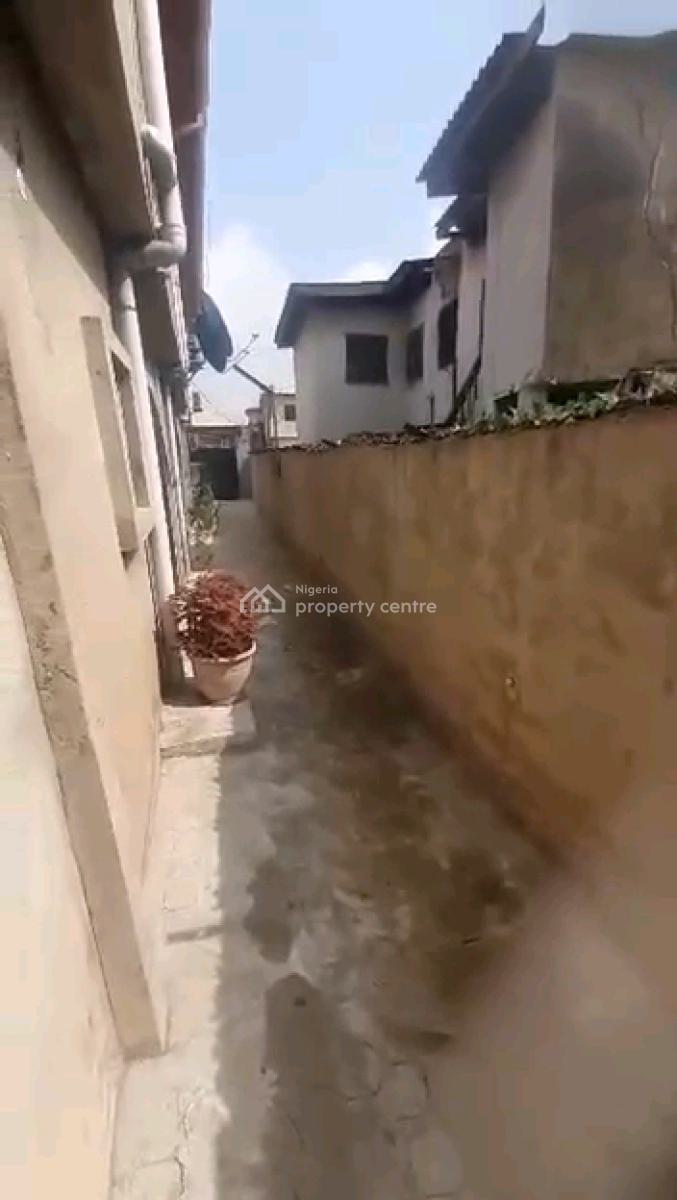 Charming Mini Flat, Oriola Street, Alapere, Ketu, Lagos, Mini Flat (room and Parlour) for Rent