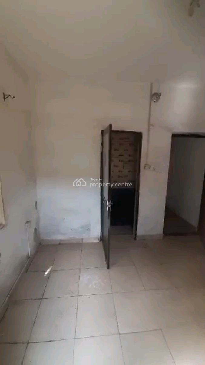 Charming Mini Flat, Oriola Street, Alapere, Ketu, Lagos, Mini Flat (room and Parlour) for Rent