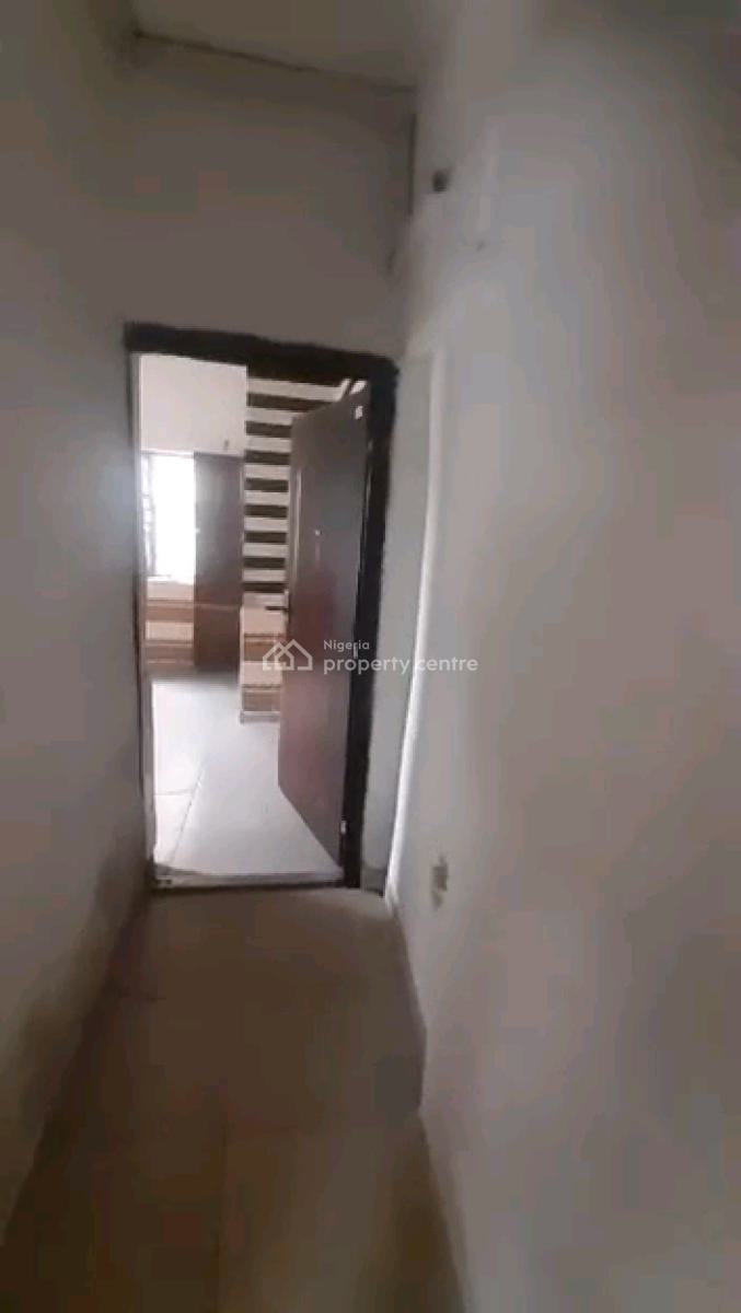 Charming Mini Flat, Oriola Street, Alapere, Ketu, Lagos, Mini Flat (room and Parlour) for Rent