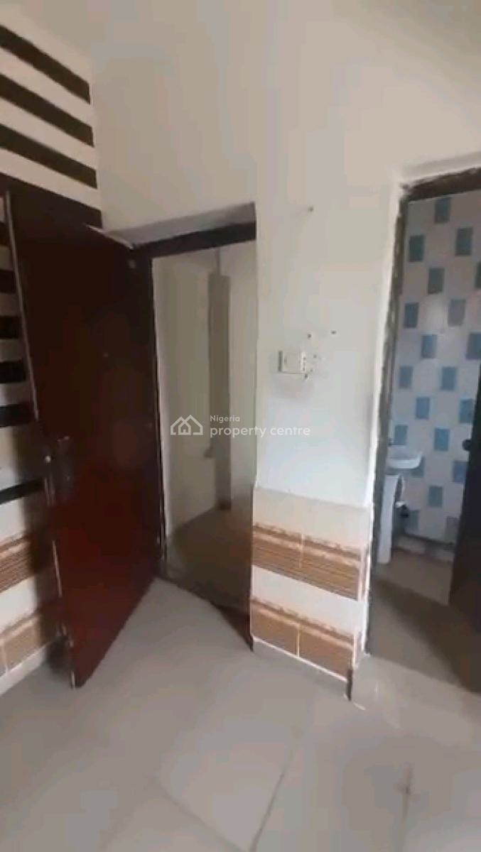 Charming Mini Flat, Oriola Street, Alapere, Ketu, Lagos, Mini Flat (room and Parlour) for Rent