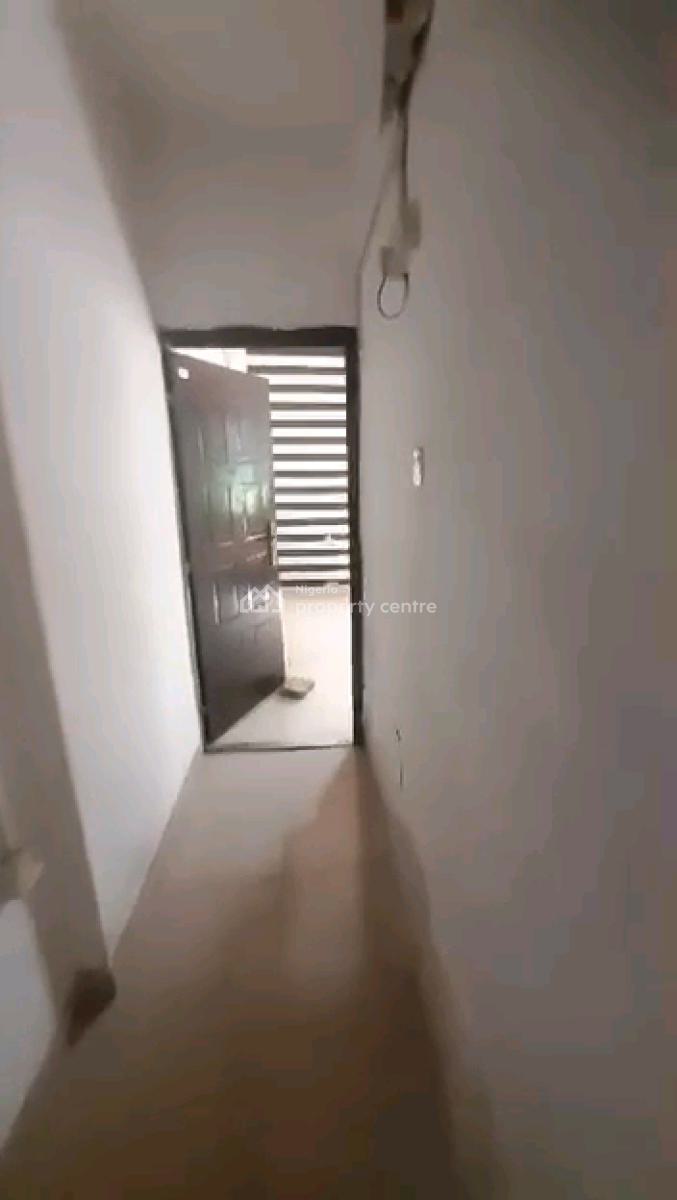 Charming Mini Flat, Oriola Street, Alapere, Ketu, Lagos, Mini Flat (room and Parlour) for Rent