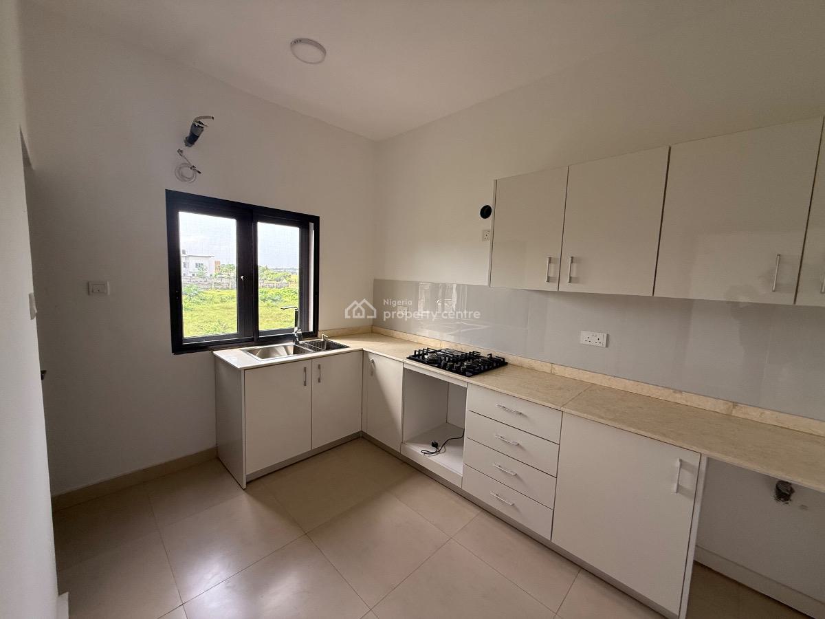 Brand New 2 Bedroom Flat for Super Distress, Beechwood Estate, Lakowe, Ibeju Lekki, Lagos, Flat / Apartment for Sale