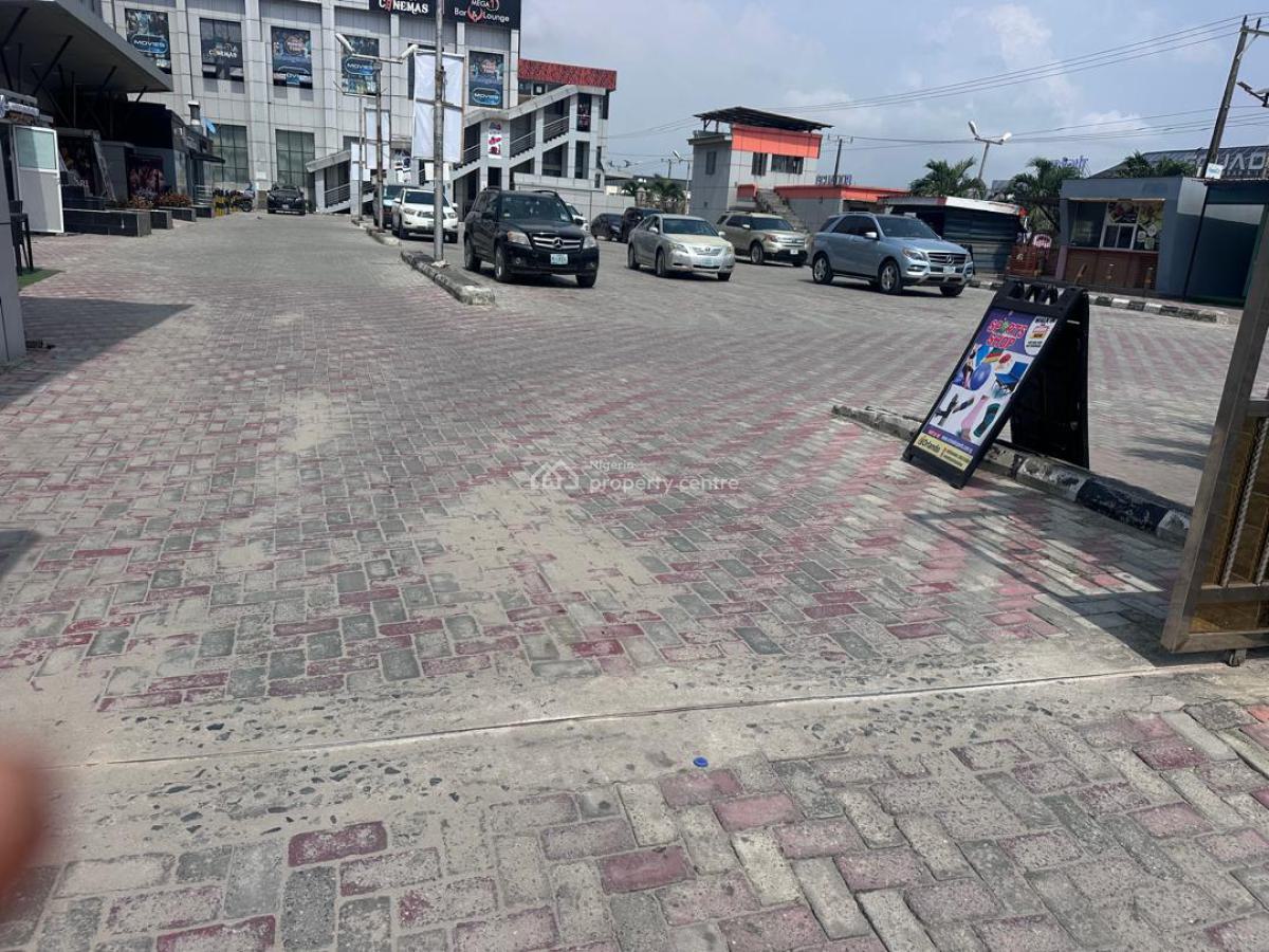 Functional Shopping Mall  - Commercial Property, Orchid Road Lekki Expressway, Lekki, Lagos, Plaza / Complex / Mall for Sale