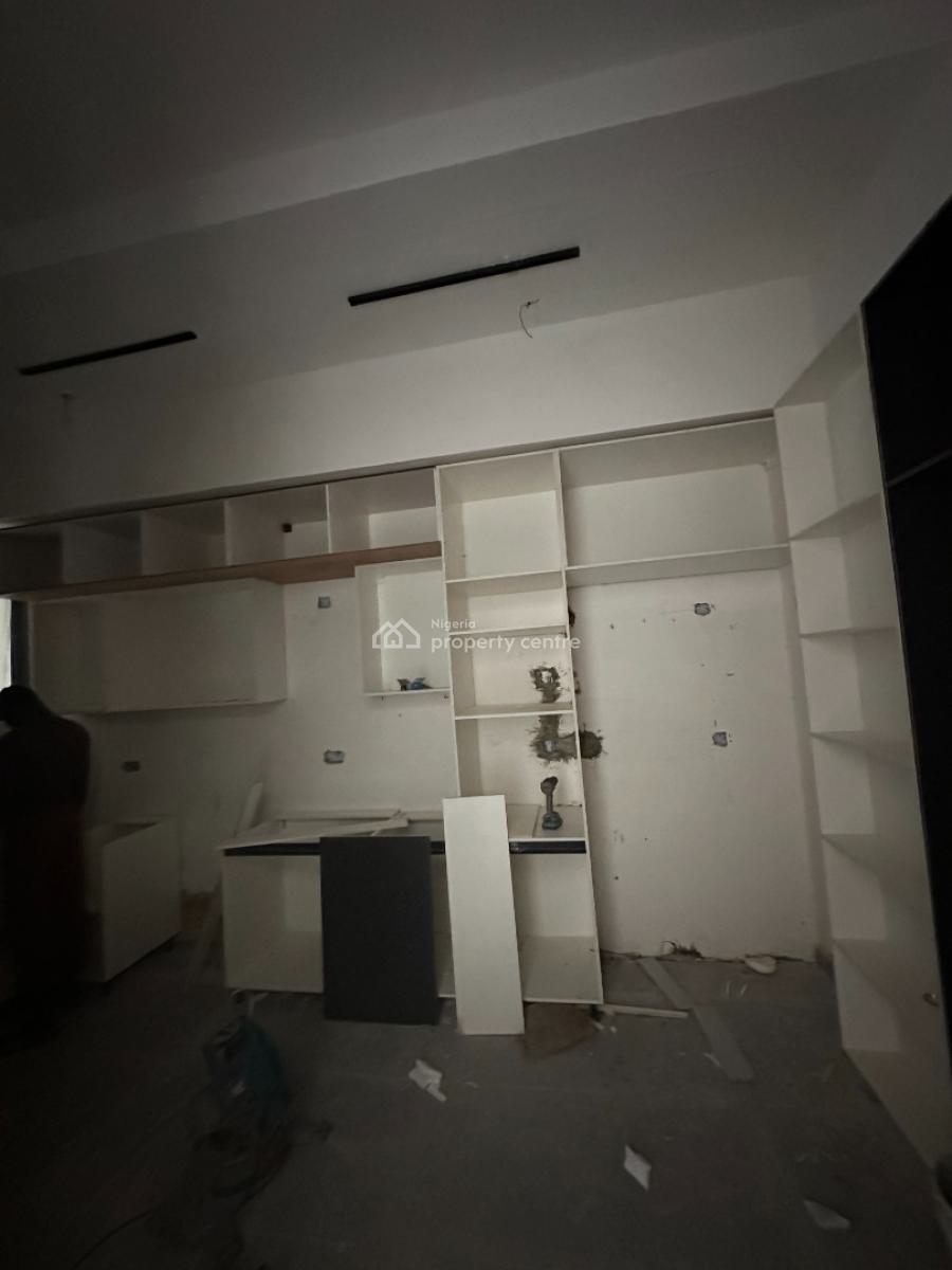 Brand New Luxury 2 Bedroom Service Apartment with Swimming Pool, Lekki Phase 1, Lekki, Lagos, Flat / Apartment for Sale