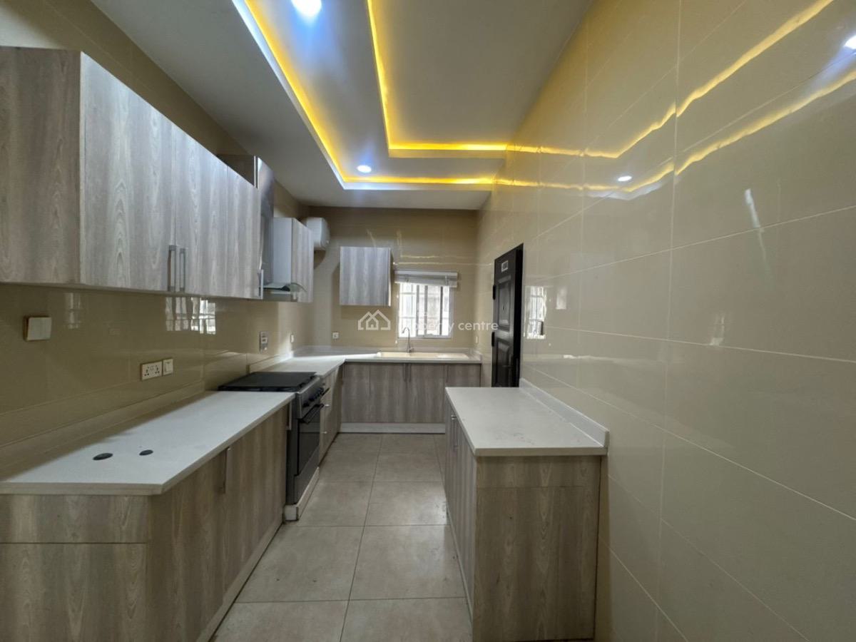 Spacious 2 Bedroom Apartment, Dupe Oguntade Street, Ikate, Lekki, Lagos, Flat / Apartment for Rent