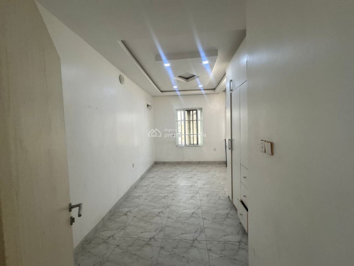 Spacious 2 Bedroom Apartment, Dupe Oguntade Street, Ikate, Lekki, Lagos, Flat / Apartment for Rent