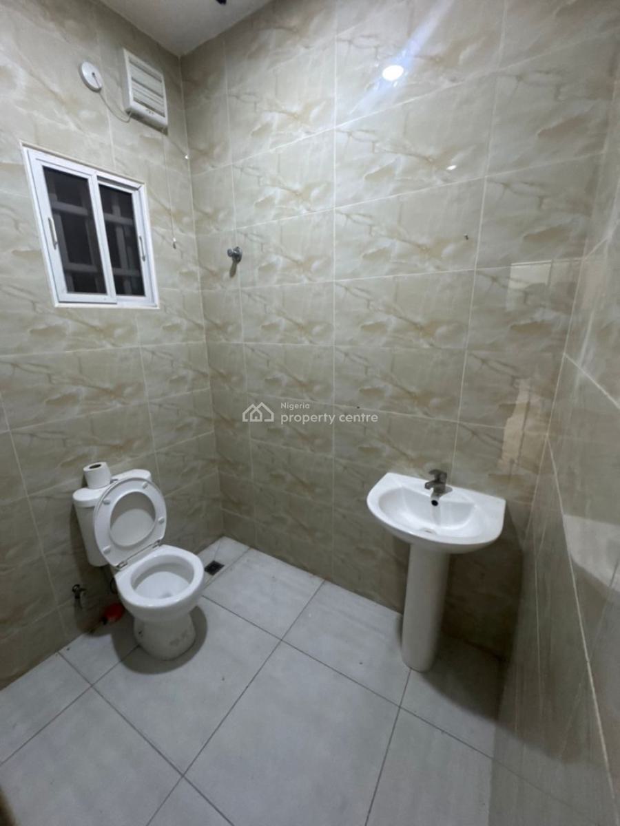 Spacious 2 Bedroom Apartment, Dupe Oguntade Street, Ikate, Lekki, Lagos, Flat / Apartment for Rent