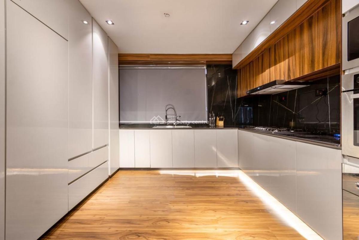 3 Bedroom Waterfront Apartment with Ps5 & Pool, Lekki Phase 1, Lekki, Lagos, Flat / Apartment Short Let